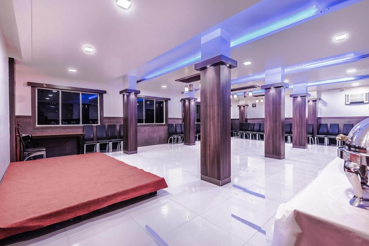 Hotel Veer Residency Panvel Buitenkant foto