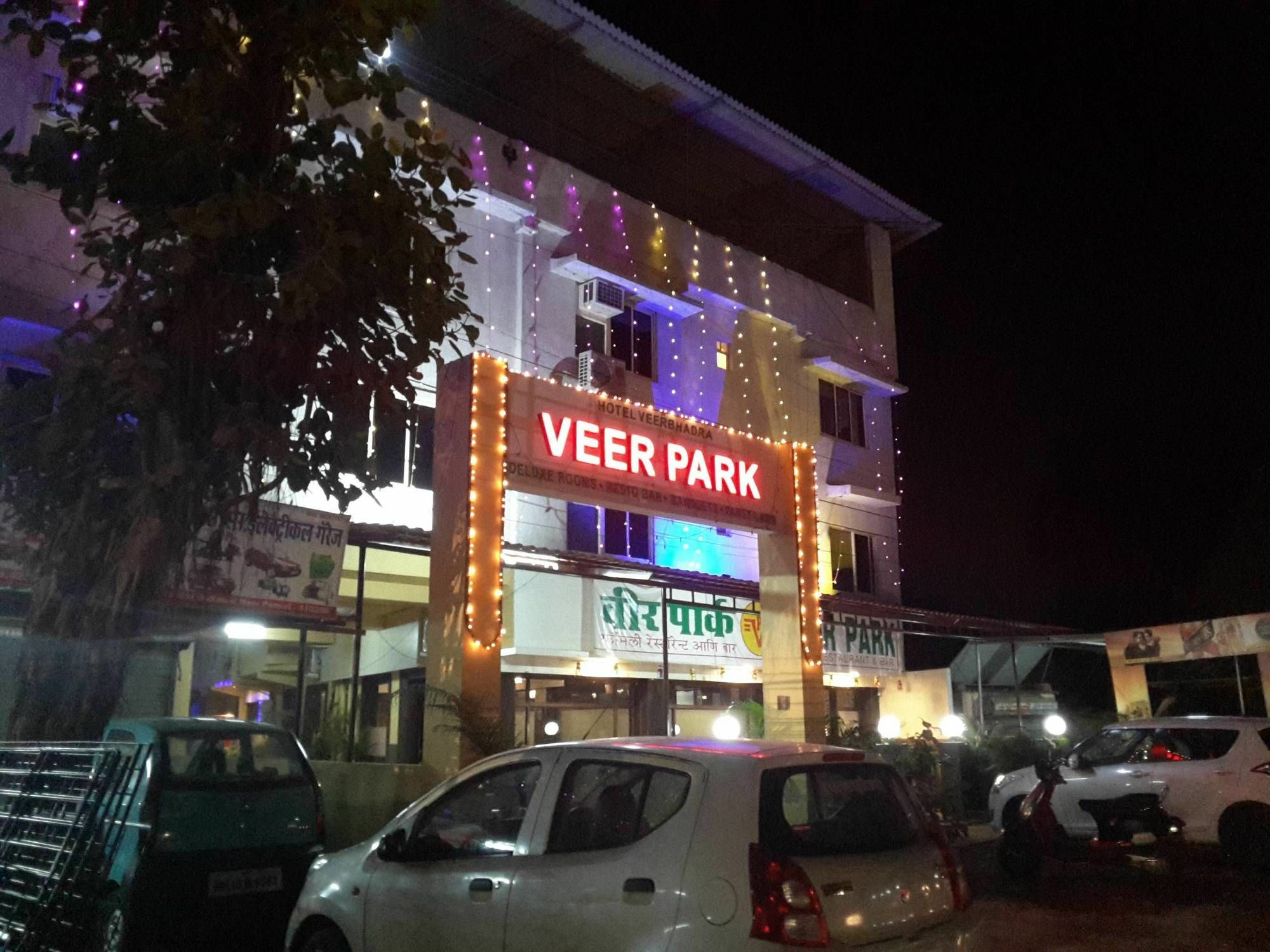 Hotel Veer Residency Panvel Buitenkant foto